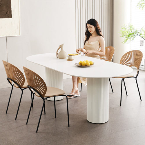 意式奶油风亮光岩板餐桌椅组合小户型简约现代家用白色岛台吃饭桌