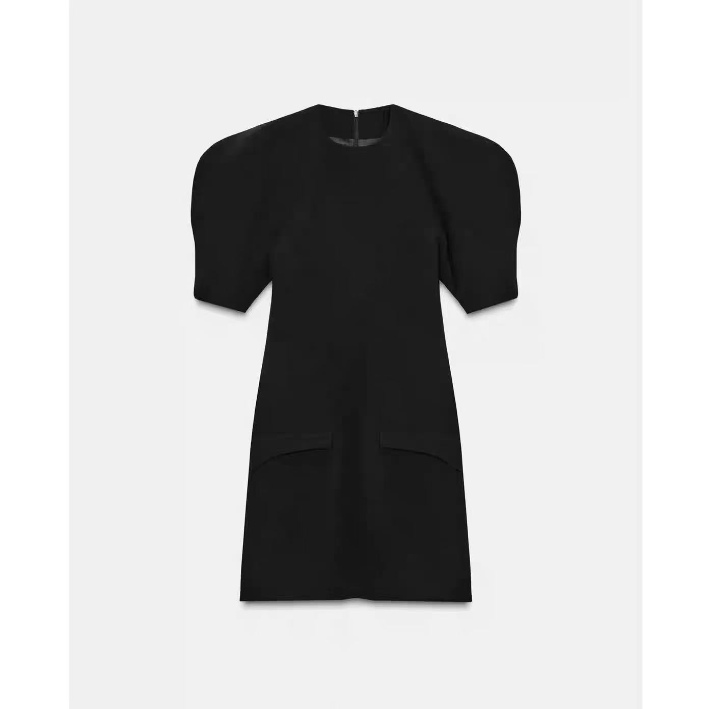 简约风圆领短袖迷笛短款连衣裙女