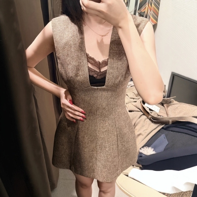 通勤风无袖深V领羊毛短款连衣裙