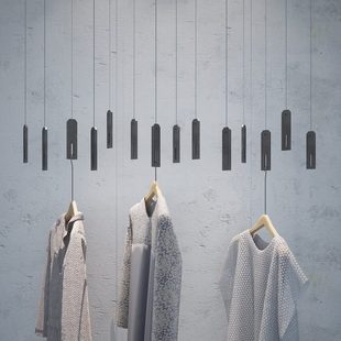 店货架铁艺女装 橱窗吊环可伸缩悬挂服装 店展示架原铁板挂勾挂衣架