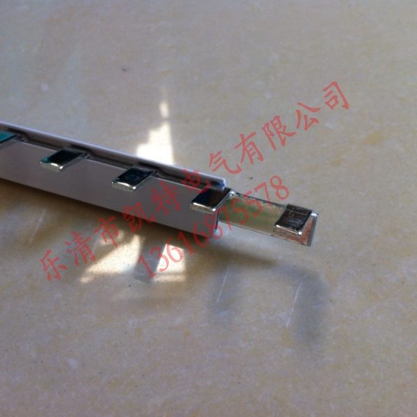 C45/1P 63A汇流排，紫铜1.5厚*7mm宽 DZ47汇流排，1P汇流排 KT001