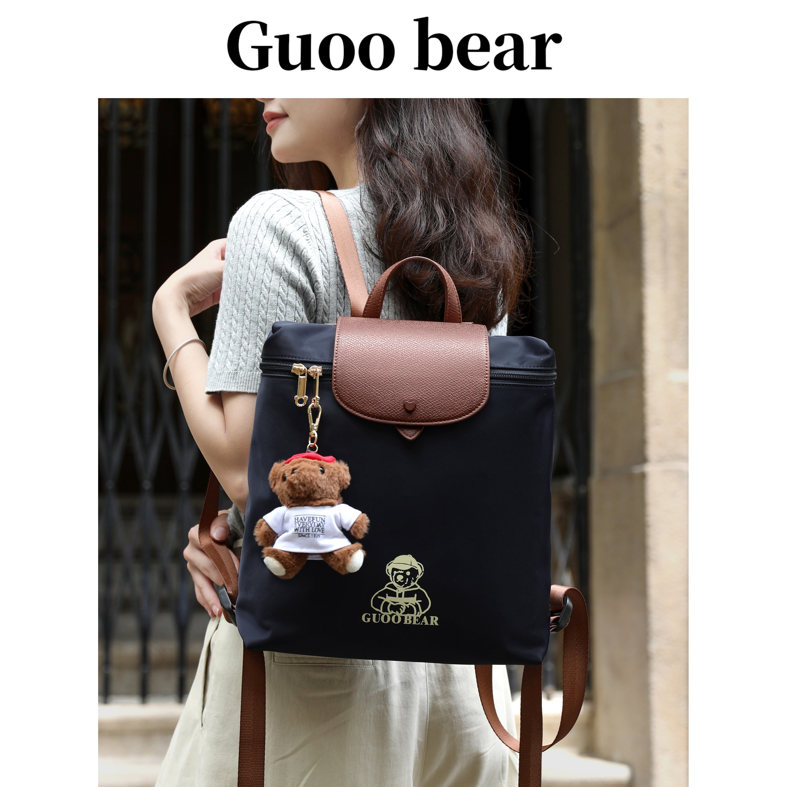 天天维尼熊&GUOOBEAR联名双肩包女尼龙布拉链开合可调节肩带背包