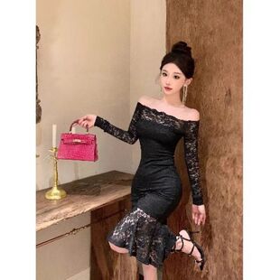 中长款气质连衣裙秋冬新款内搭一字肩蕾丝鱼尾修身黑色包臀裙子女