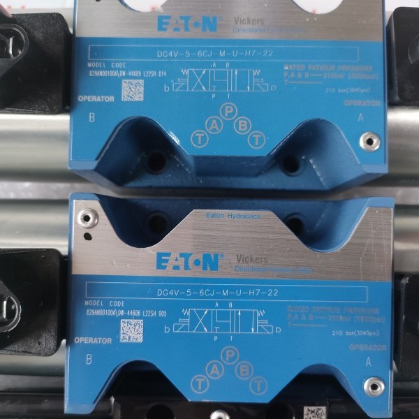 伊顿PVH74 QIC RF 1S 10液压柱塞泵PVH 98 QIC-RF-1S-10-C25V-31