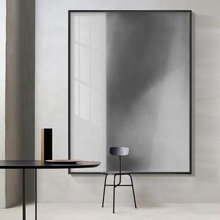 现代网红搭配选画抽象艺术简约风黑白挂画灰色沙发大幅落地装饰画