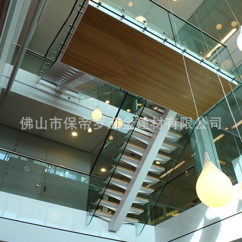别墅家用简约钢化玻璃楼梯栏杆扶手护栏保帝罗整体梯