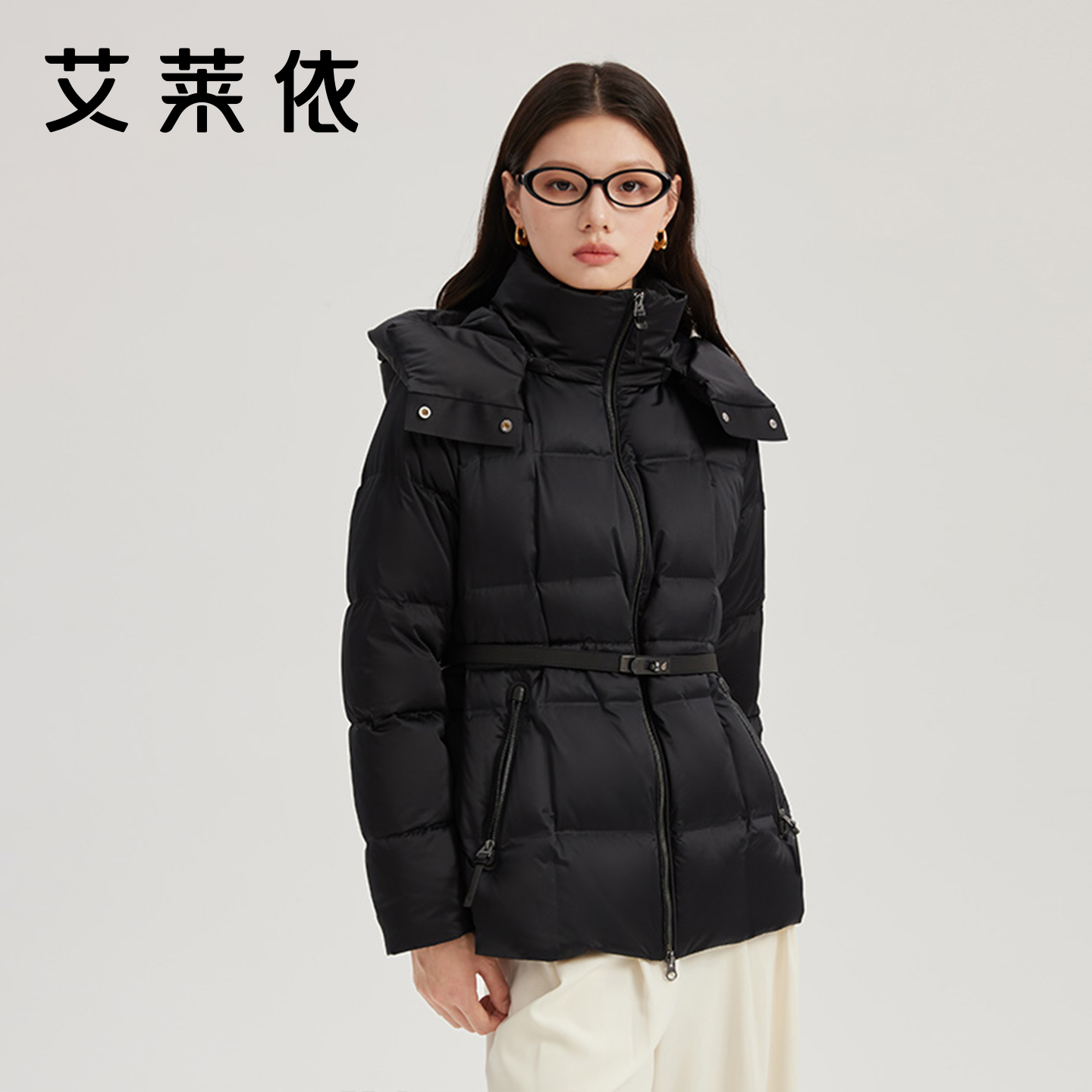 艾莱依质感鹅绒短款收腰羽绒服