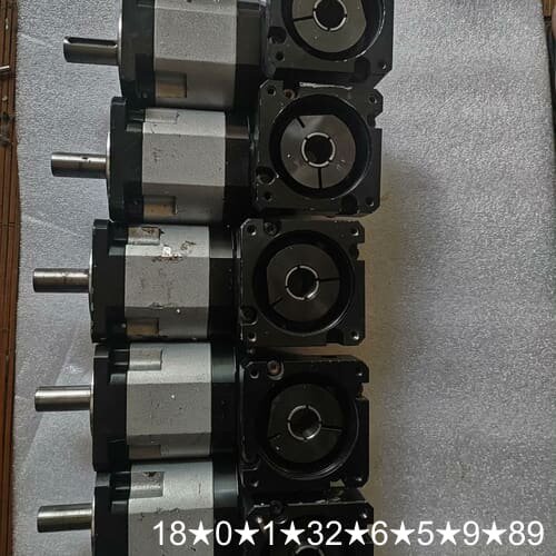 纽氏达特行星减速机，型号WPS70L2-020-P2-S2-