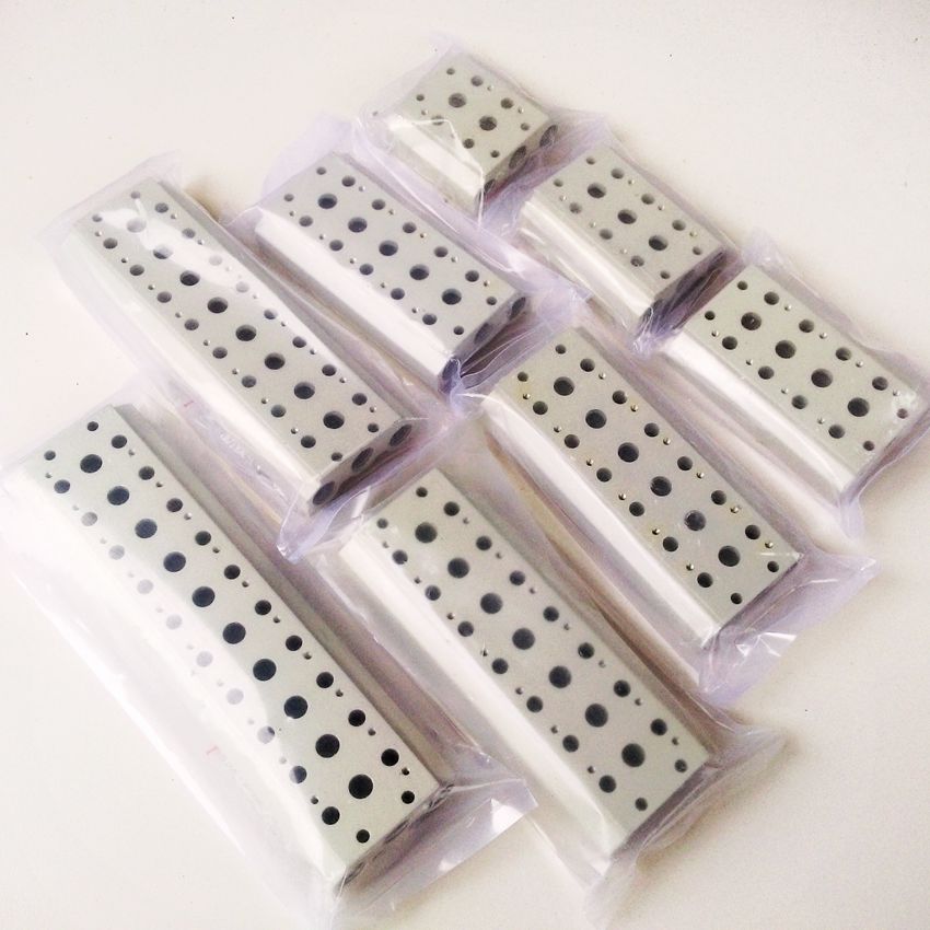 4V100系列汇流板100M-2F/3F/4F/5F/6F/7F/8F/9F/10F/11F/12F 位