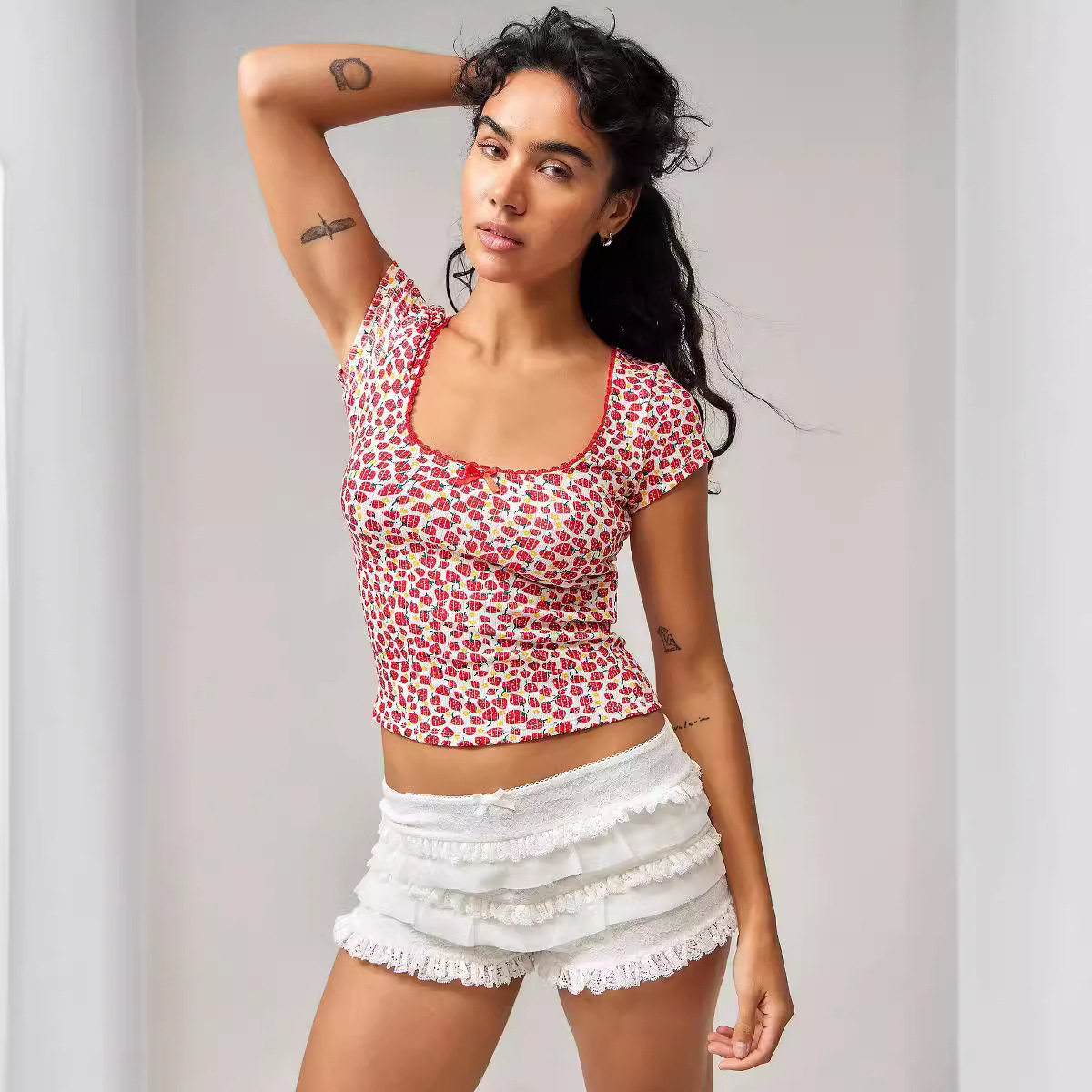 Layered cake stacking shorts hot pants lace lace lace shorts