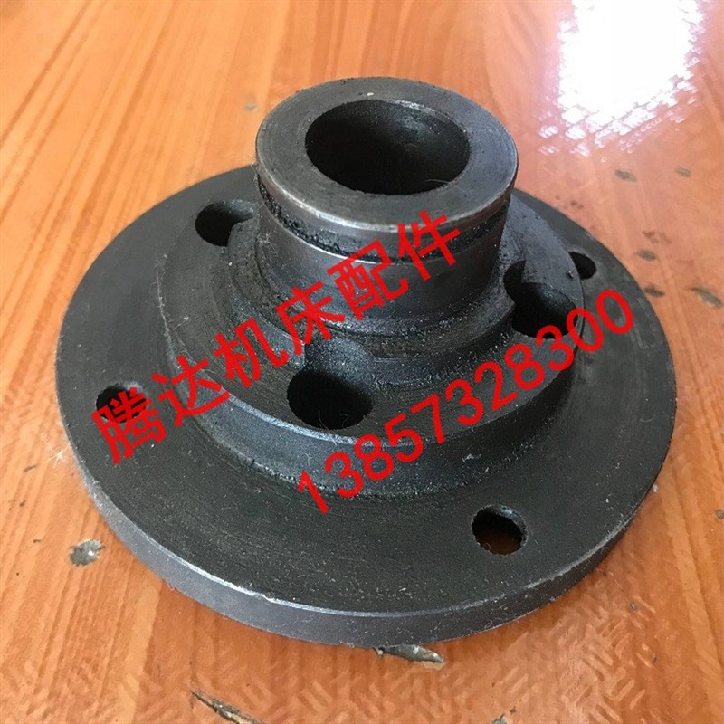 大连CW6163/6263/6180C机床配件72017 72012油泵皮带轮轴承座支架