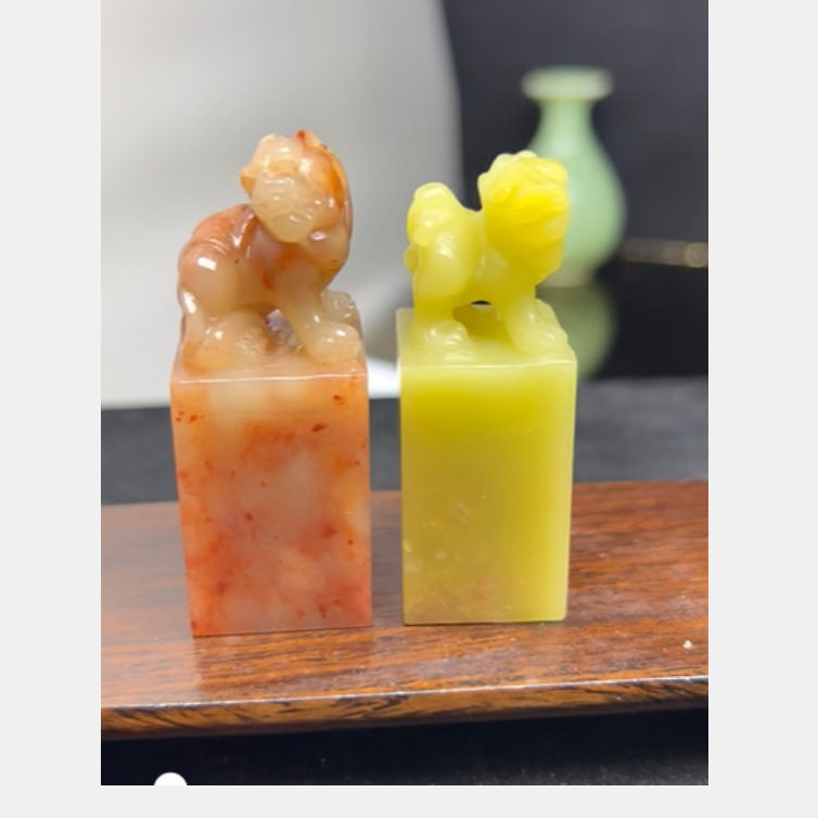 青田老挝红花石一对纽章印章印面1.9-2.1高度5.6-5.8CM寿山石配盒