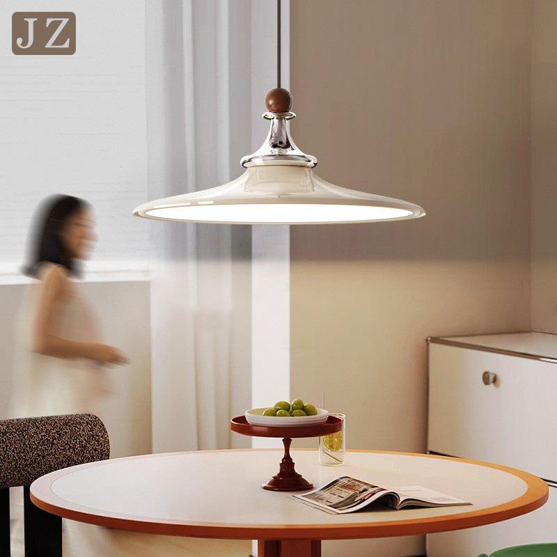 法式奶油风餐厅吊灯2025年新款中古餐桌灯艺术创意氛围感灯具