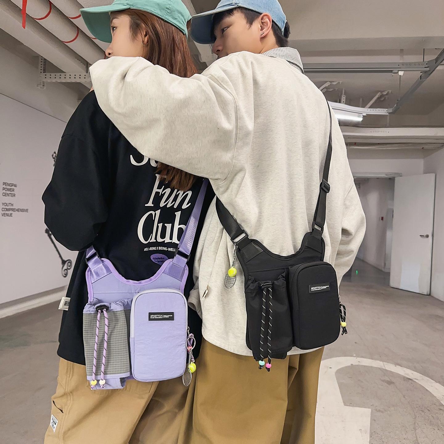 户外运动水杯包设计感斜挎包男款图片