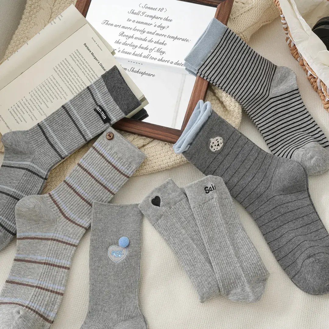 【下单立减50】秋冬新款袜子女百搭中筒袜网红爆款ins风外穿XJ