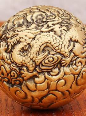 黄铜龙凤核桃手球手把件复古老人锻炼手指铜器纯铜盘玩一对转转球