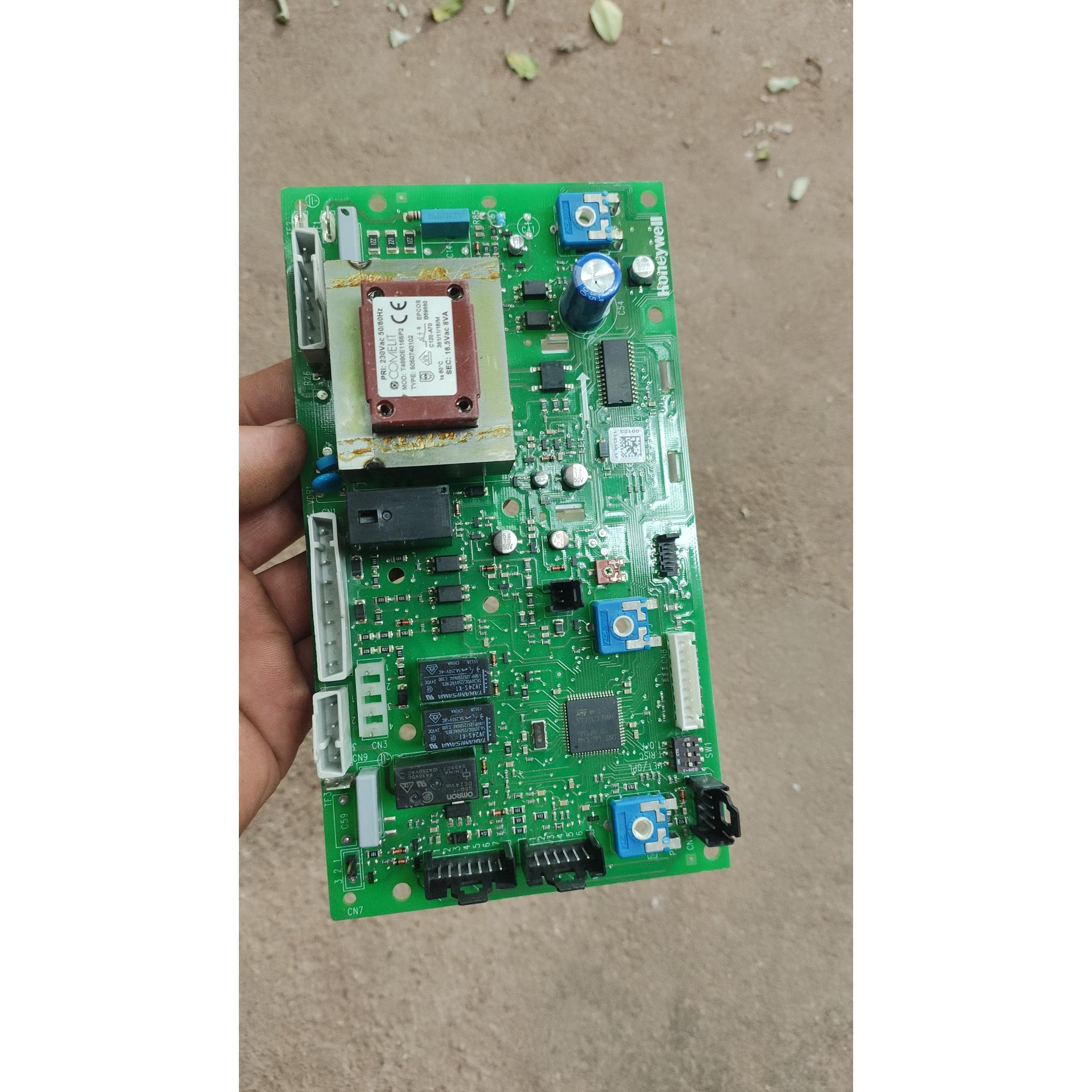 BAXI 伯爵 夏贝八喜 ECO3燃气壁挂炉主板 采暖炉电路板 原装拆机