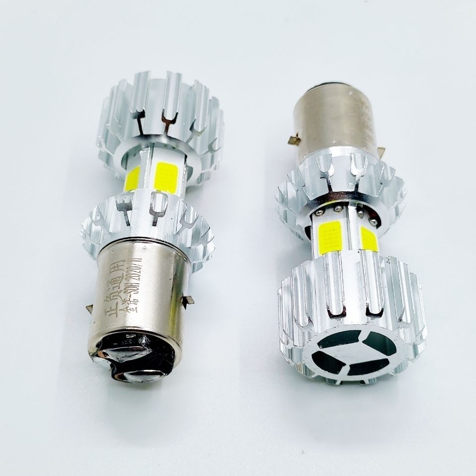 摩托车大灯LED灯泡内置远近光超亮100W踏板车LED前大灯泡射灯