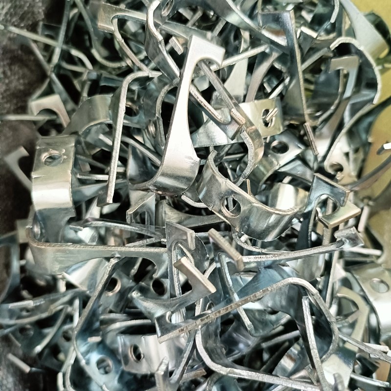 20龙骨卡KBG线管卡扣32管卡固定管夹丝杆吊L卡镀锌25JDG铁质U型卡