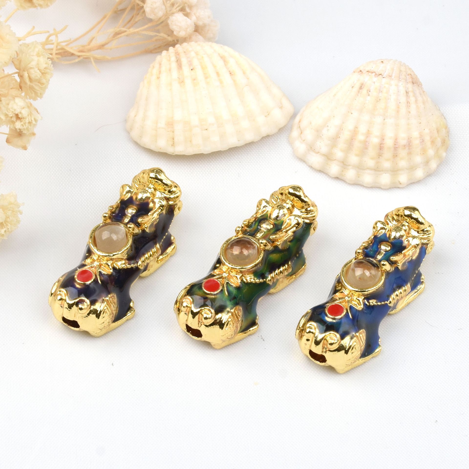 投影石暗黑貔貅 滴油温感变色貔貅 景区串珠diy纳米微雕厂家直销