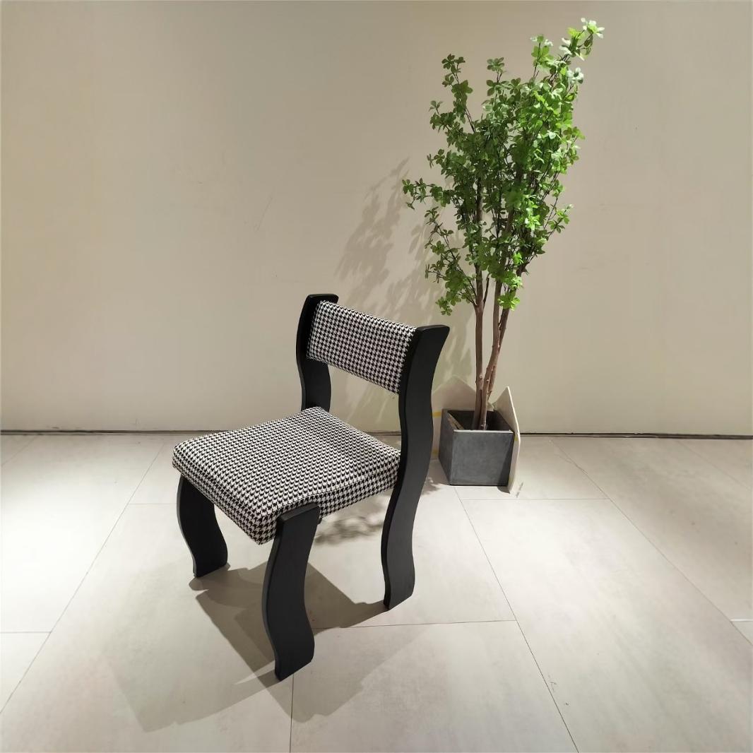 北欧设计师实木异形餐椅