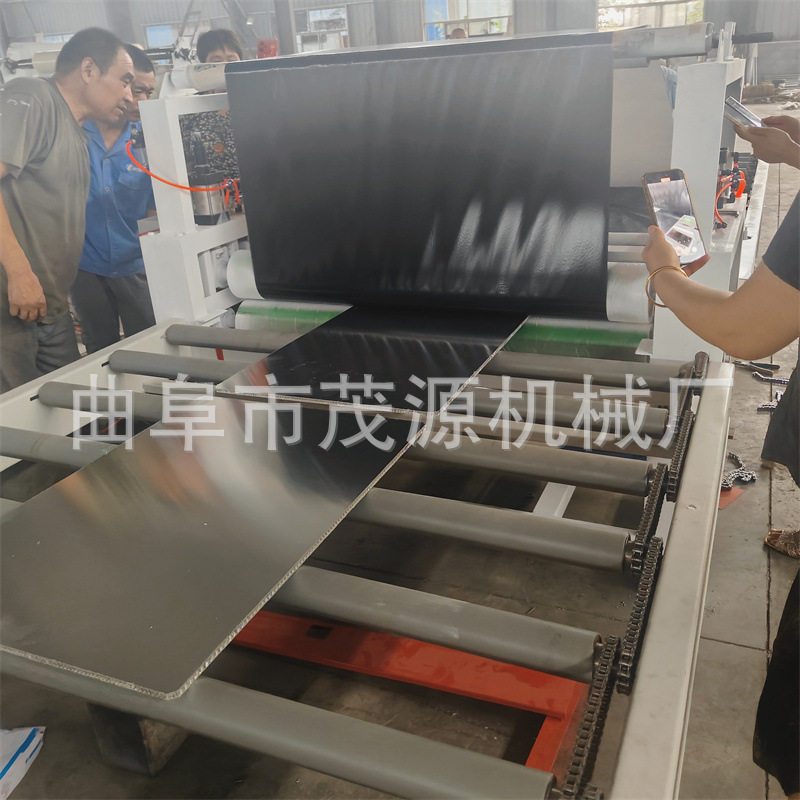 铝蜂窝板双面胶贴膜机自带胶