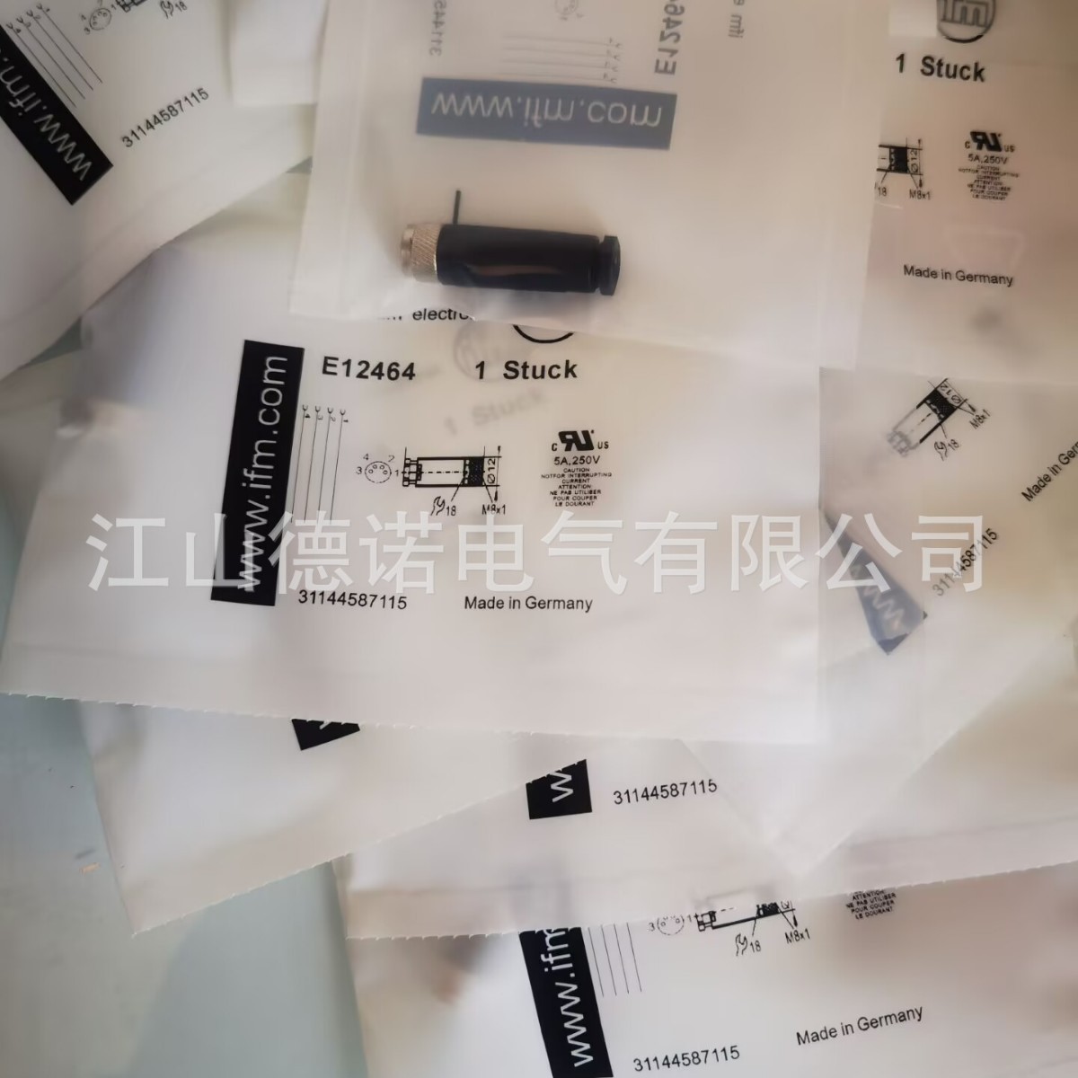 全新销售易福门连接线接口E12464实物拍摄质保一年