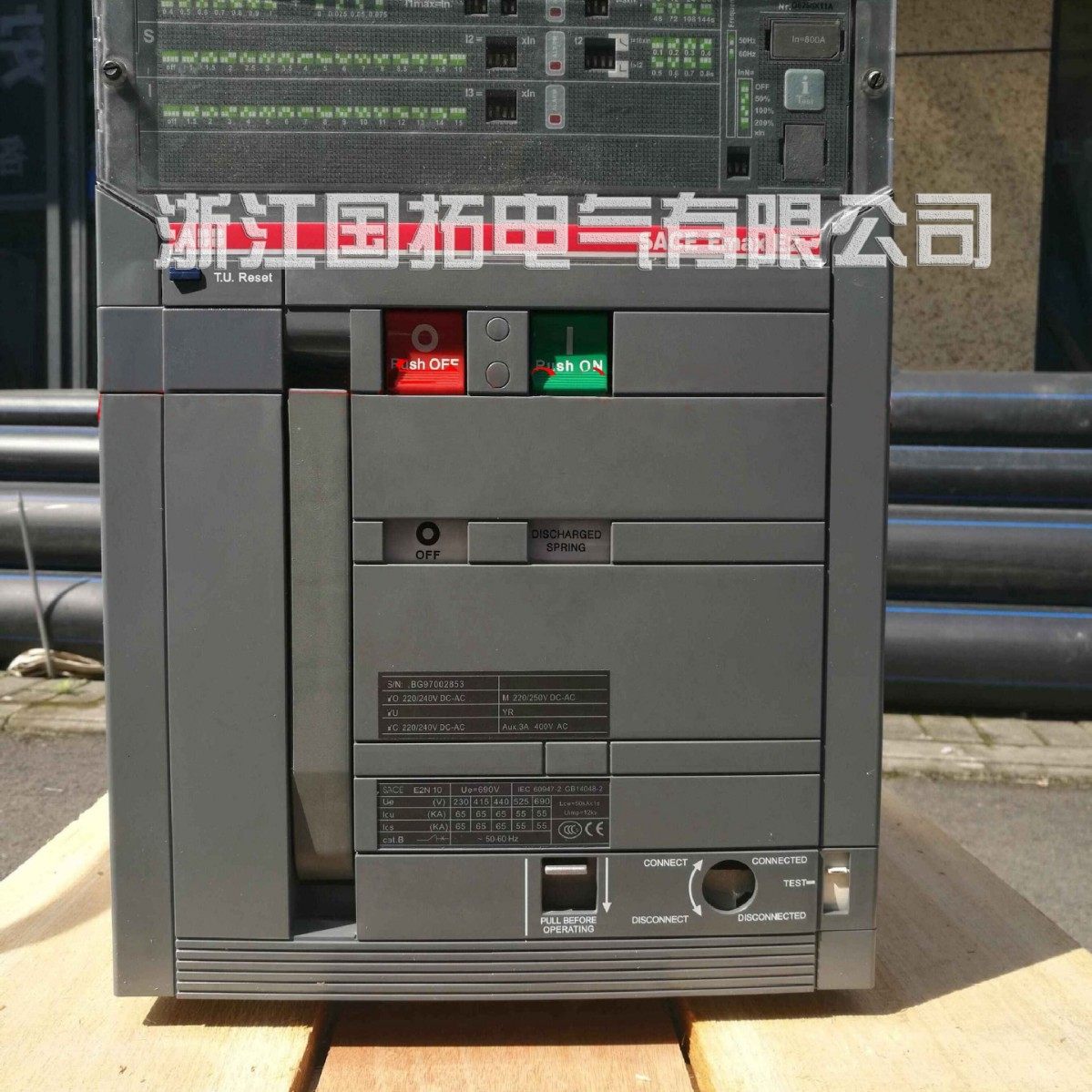 ABB固定式断路器 E6H6300 R3200 PR121/P-LI FHR 3P 智能型断路器