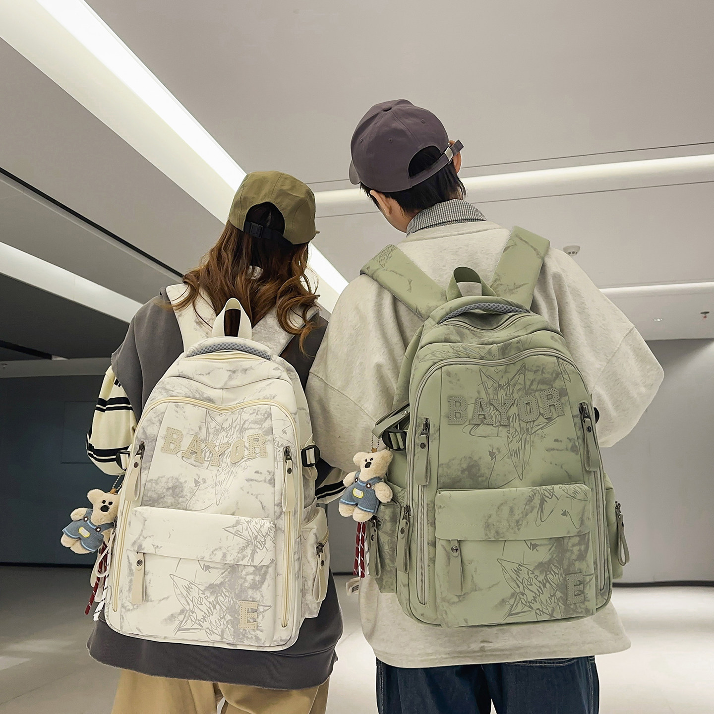 潮流书包男初中生双肩包女高中生大容量高颜值百搭2026新款背包