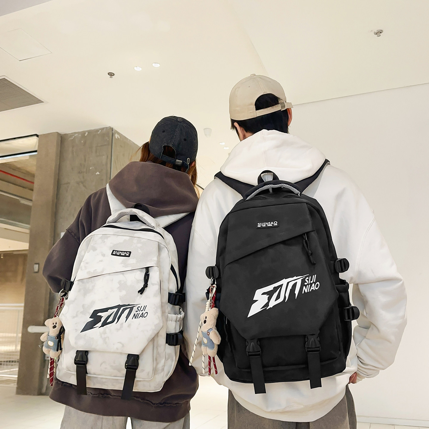 超轻双肩包新款防水户外旅游电脑背包男女高中大学生高颜值书包