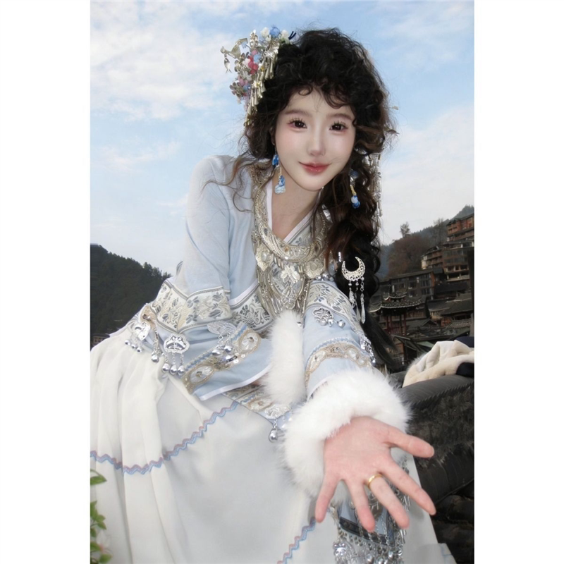 新款超仙苗族整套清新蓝色少女服装苗疆写真民族旅拍套装显瘦全套