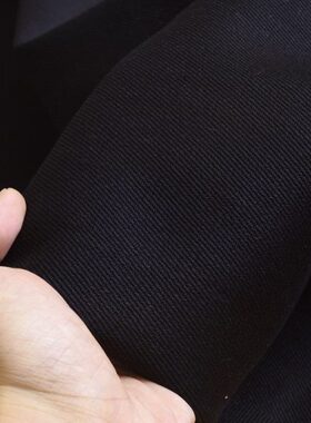 硬加厚质感的牛仔布宁非常有料纯黑白色Z质感215丹O有挺阔重磅品.