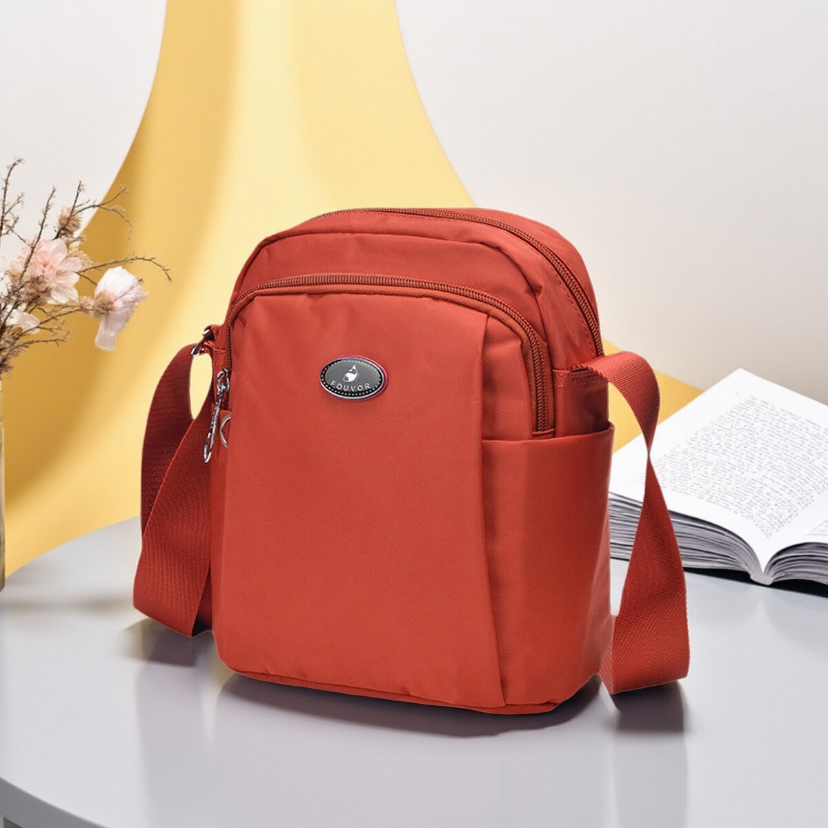 斜挎包女2025新款牛津布小包包上班通勤时尚休闲妈妈轻便单肩包