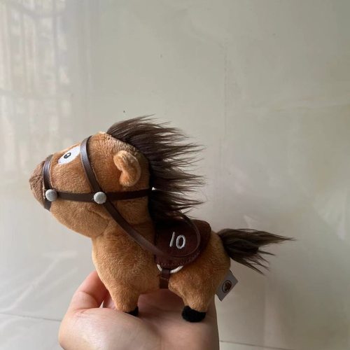 2026马年吉祥物天选高冷黑马小马包包挂饰包包挂件送礼毛绒玩偶