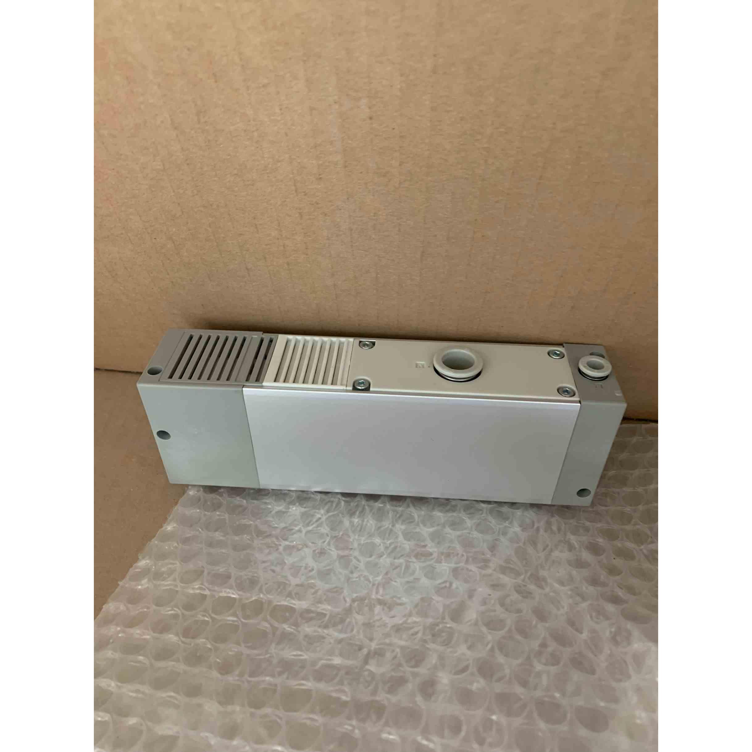 SMC多级真空发生器大流量大吸力 ZL112 特价现货 仅一个 全新正品