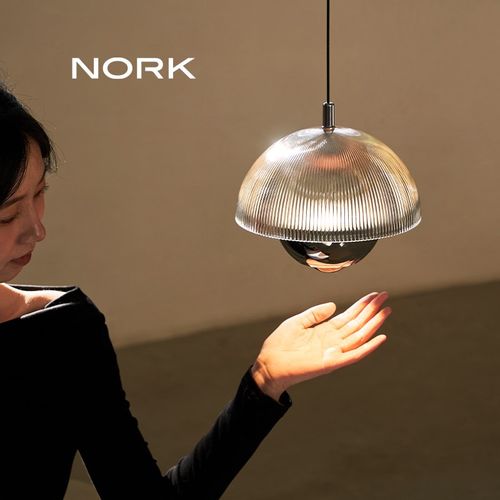 诺克玲兰吊灯床头灯客厅现代艺术创意餐厅卧室意式圆桌灯光学透镜