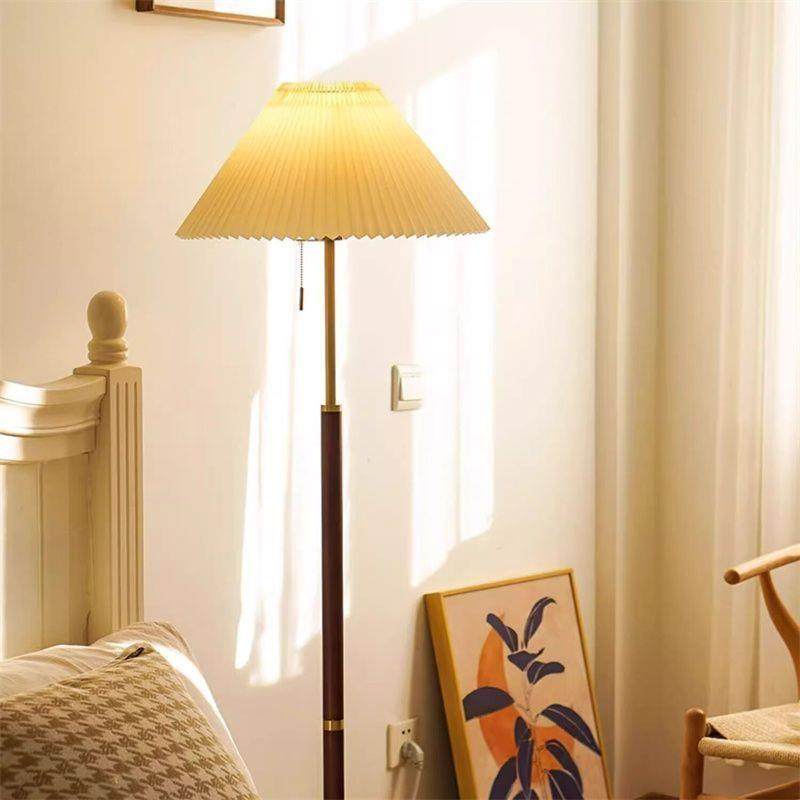 落地灯美式复古设计感轻奢实木客厅卧室床头立式百褶落地台灯床边
