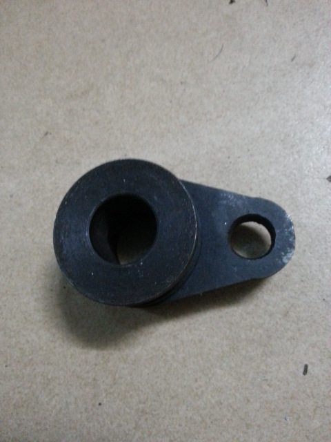 适用重庆康明斯发动机配件图片