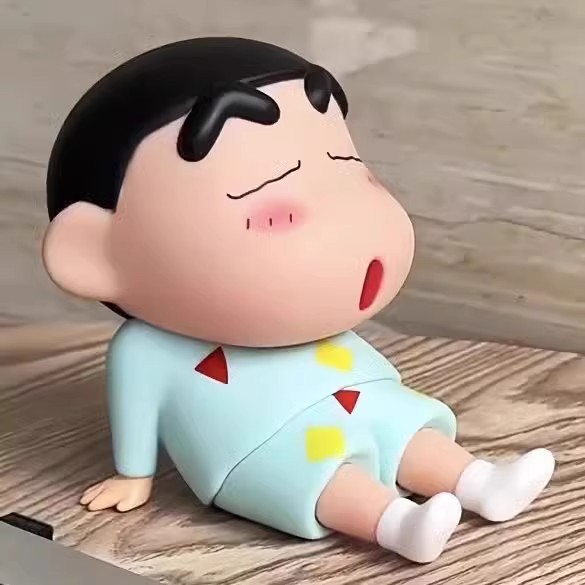 蜡笔小新手机支架懒人手机座可爱桌面摆件手办模型公仔潮玩礼物搞怪宿舍玩偶创意办公室