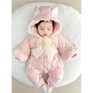 韩国Uamtor婴儿羽绒连体衣女宝宝冬装公主哈衣白鸭绒外出连帽抱衣