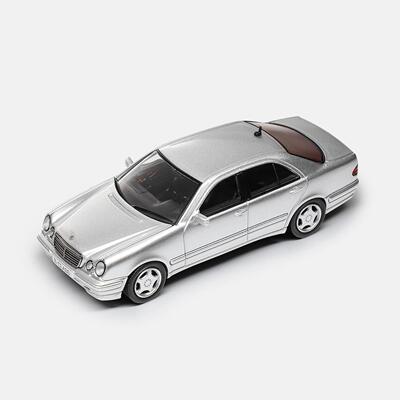 高档奔驰200 50SEL 3204 AMG Maxwel及物 1:6E4彷真合l金汽车模型