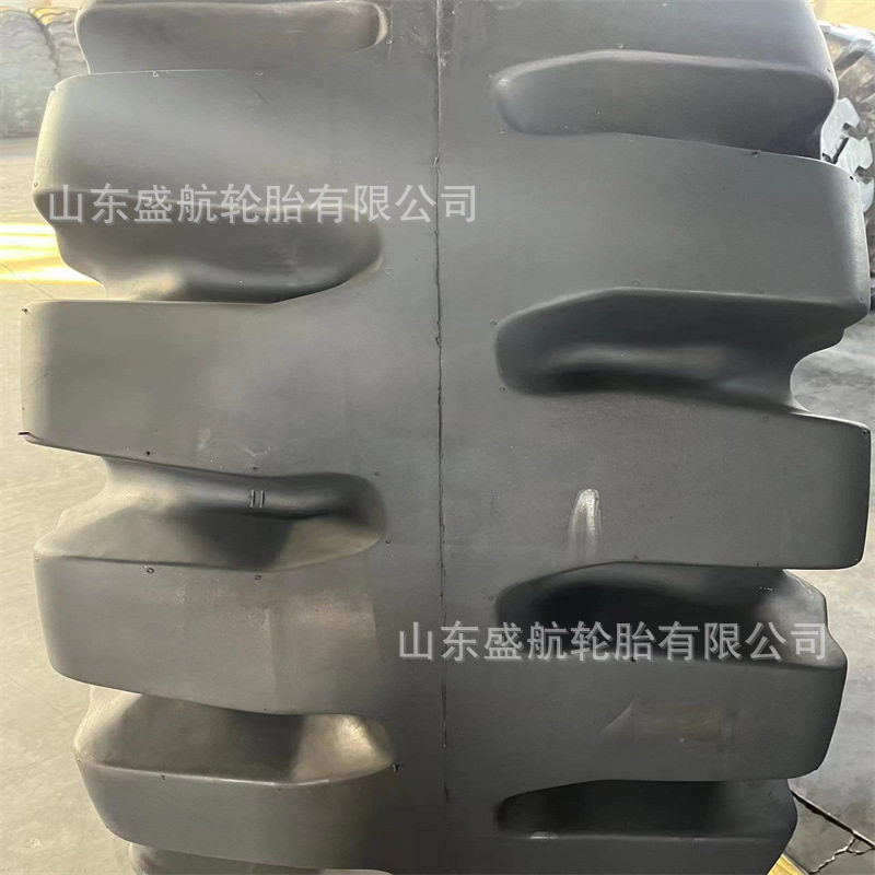 50装载机铲车工程轮胎23.5-25 L-5加宽加深羊角花纹斜交充气轮胎