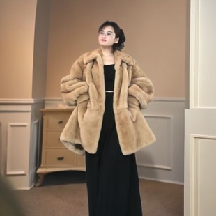 中长款真皮草獭兔毛时尚简约大气网红爆款2025新款皮草外套