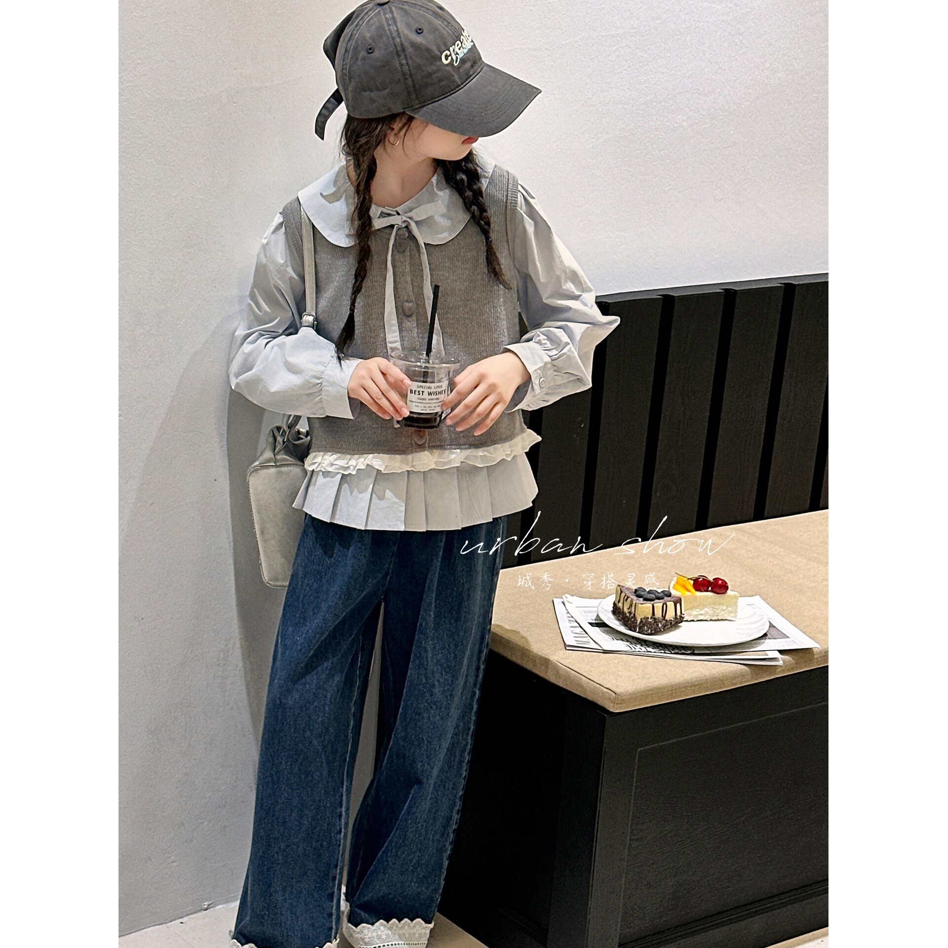 女童韩系套装2025秋新款大童时髦洋气娃娃领衬衫马甲牛仔裤三件套