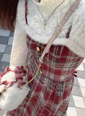 新年战袍连衣裙女秋冬新款ins气质感留洋千金穿搭公主赫本小红裙