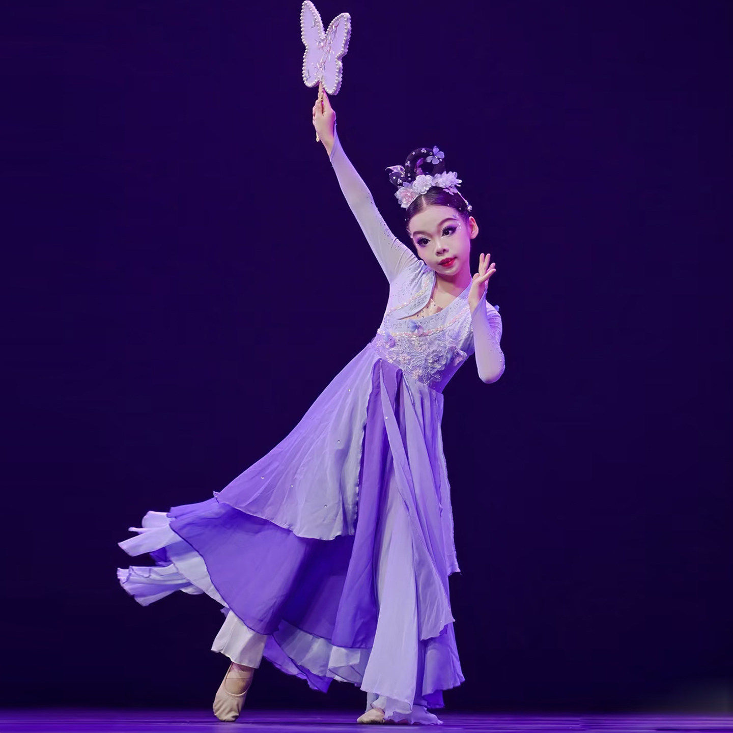 碟香舞蹈服儿童古典舞梦
