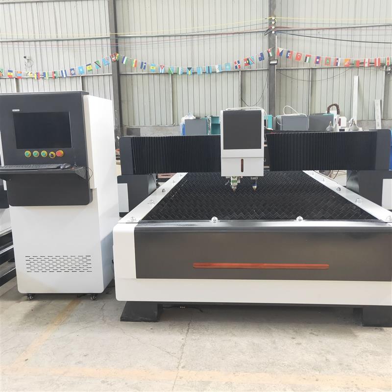 激光切割机数控金属数控切割机优惠出售出口钢管钢板切割机3000瓦