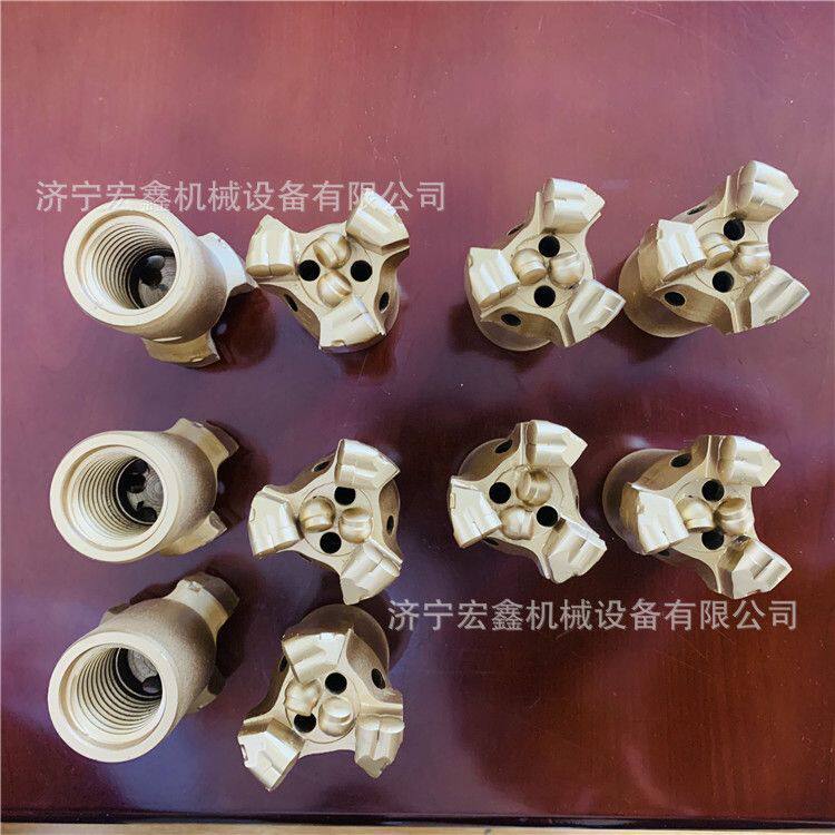 三翼金刚石钻头矿用勘探用PDC复合片钻头打水井用岩石钻头