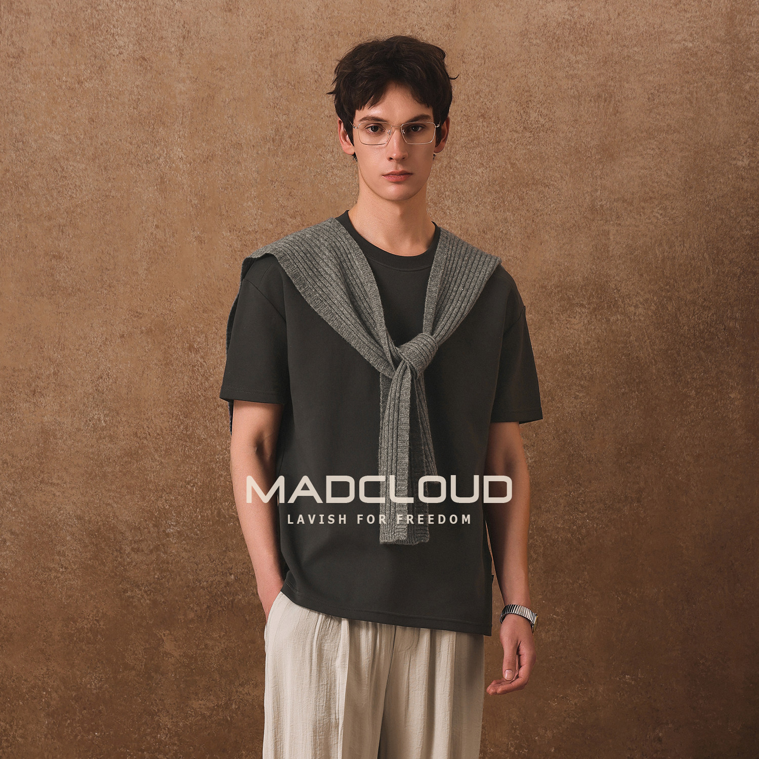MAD官方 | 重磅匹马棉纯色修身短袖T恤男经典款美版正肩打底衫