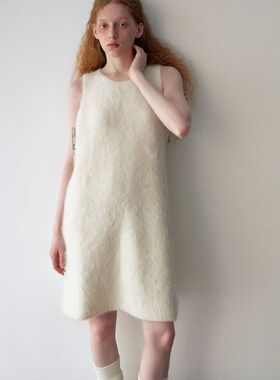 【玳禾】冬季新款休闲长毛简约软糯羊驼毛纯色背心连衣裙女H0017